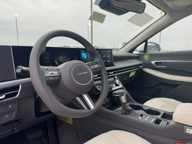 New 2025 Hyundai Sonata SE image 18
