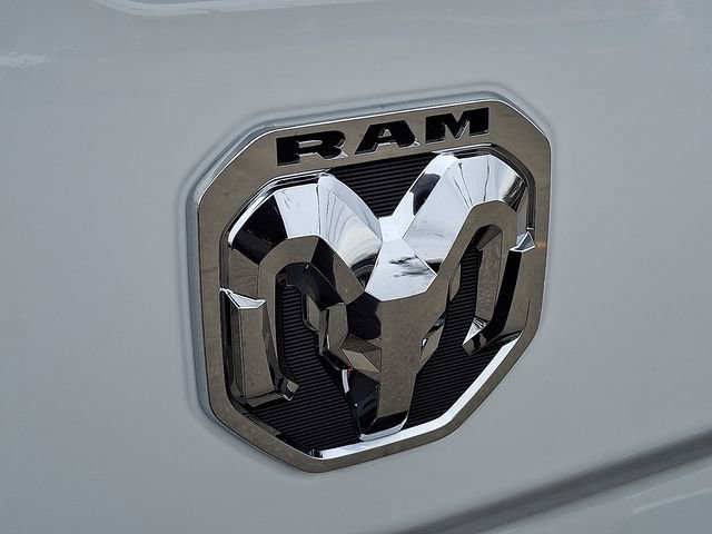 Used 2024 RAM 2500 Tradesman w/ Chrome Appearance Group AWD/4WD image 23