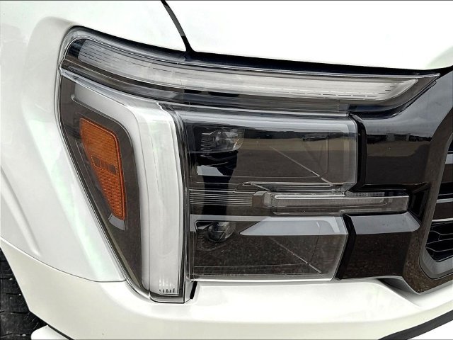 Used 2025 Ford F150 Lariat w/ Equipment Group 502A High AWD/4WD image 35