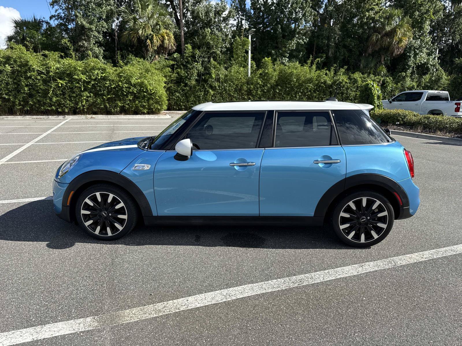 Used 2017 MINI Cooper S FWD image 6