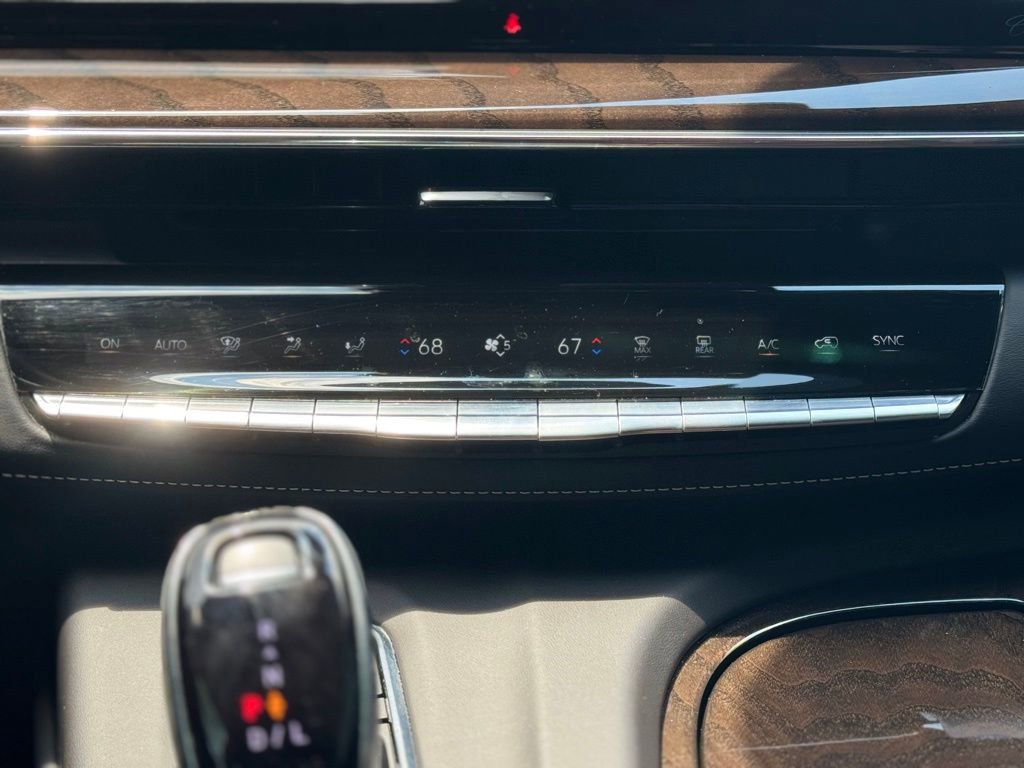 Used 2024 Cadillac Escalade ESV Sport Platinum w/ LPO, ONYX Package image 55