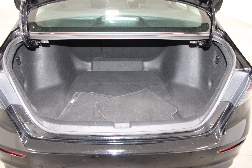 Used 2025 Honda Accord SE image 13