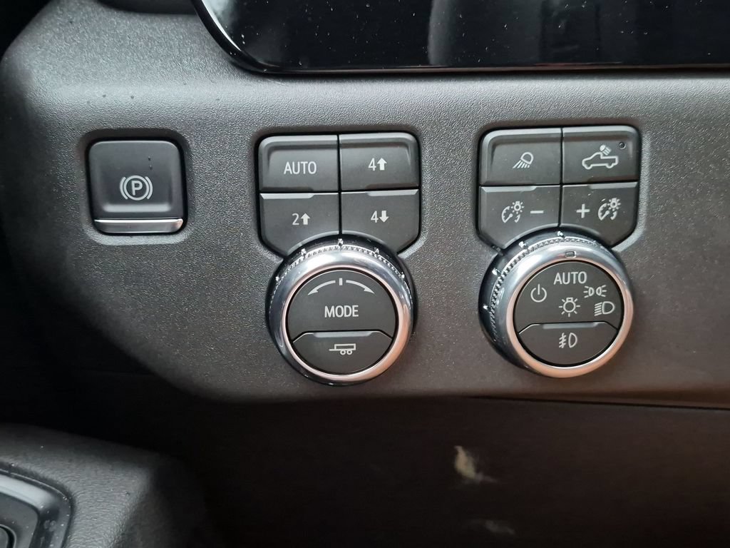 New 2026 GMC Sierra 1500 Elevation w/ Elevation Premium Package AWD/4WD image 29