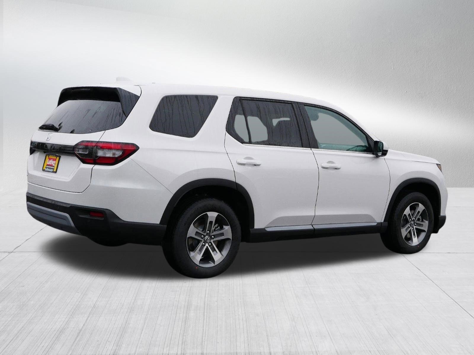 New 2025 Honda Pilot EX-L image 7
