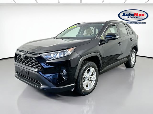 Used 2021 Toyota RAV4 XLE w/ Convenience Package image 5