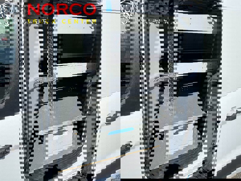 Used 2016 Ford Transit Connect XL image 9