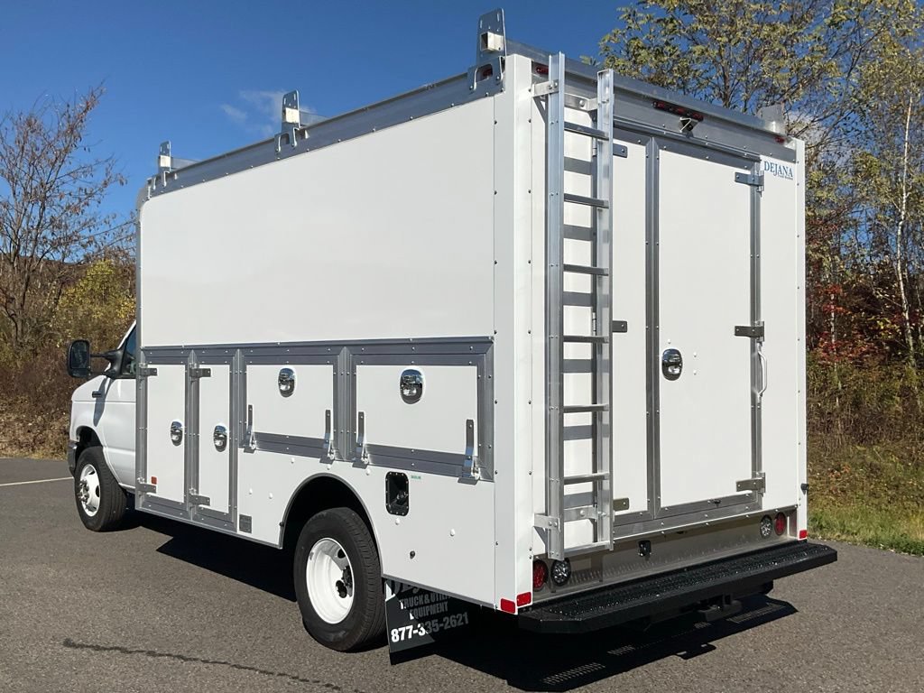 New 2026 Ford E-450 and Econoline 450 Super Duty w/ Power Equipment Group RWD image 26