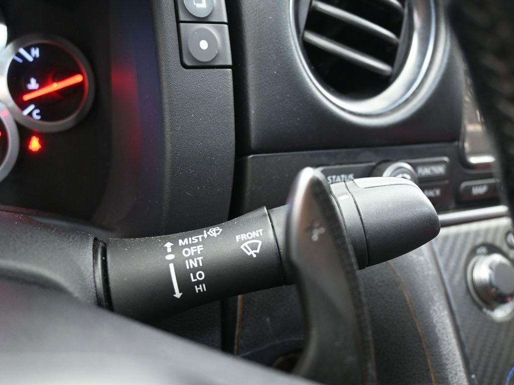 Used 2012 Nissan GT-R Premium image 24