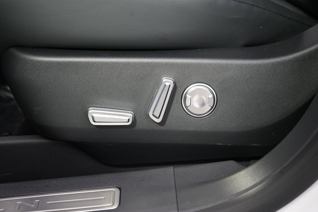 New 2026 Lincoln Nautilus Premier w/ Equipment Group 102A AWD/4WD image 14
