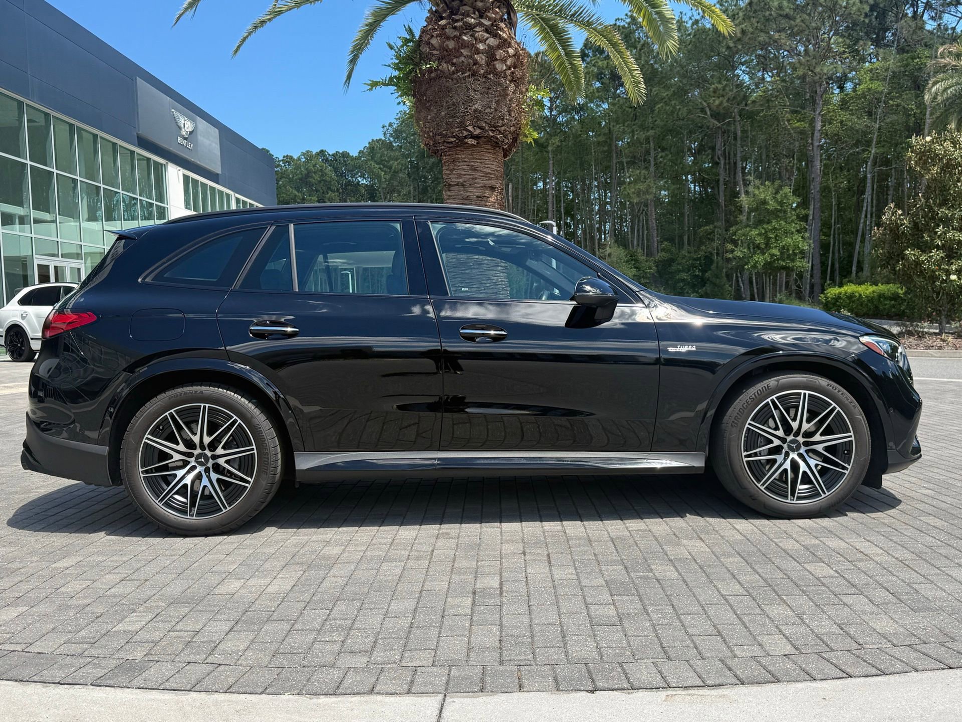 Used 2025 Mercedes-Benz GLC 43 AMG 4MATIC image 8