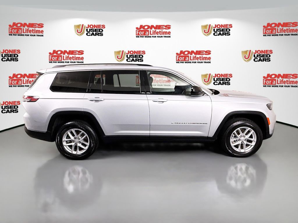 Used 2023 Jeep Grand Cherokee L Laredo AWD/4WD image 16
