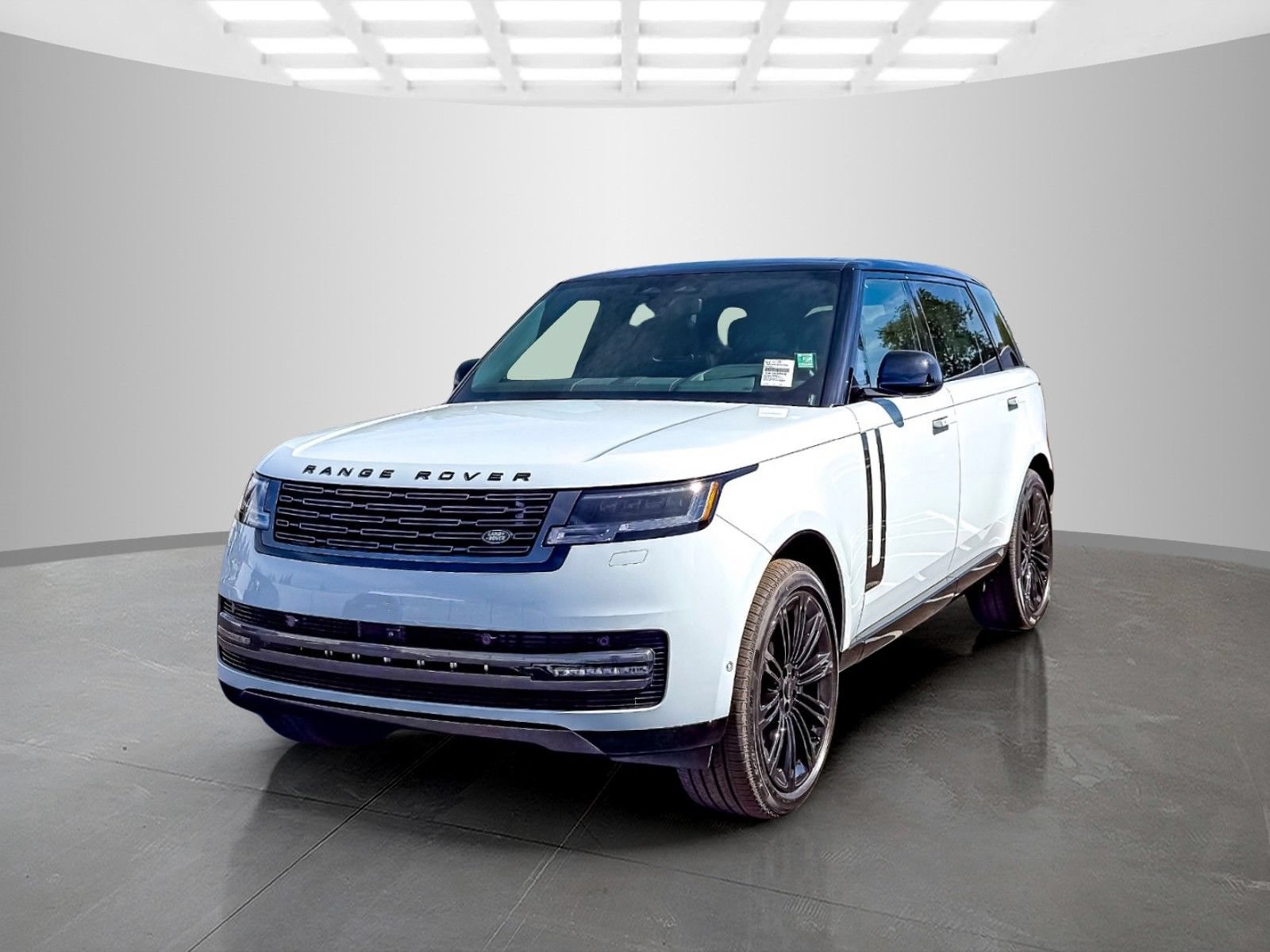 New 2026 Land Rover Range Rover Long Wheelbase Autobiography AWD/4WD image 1