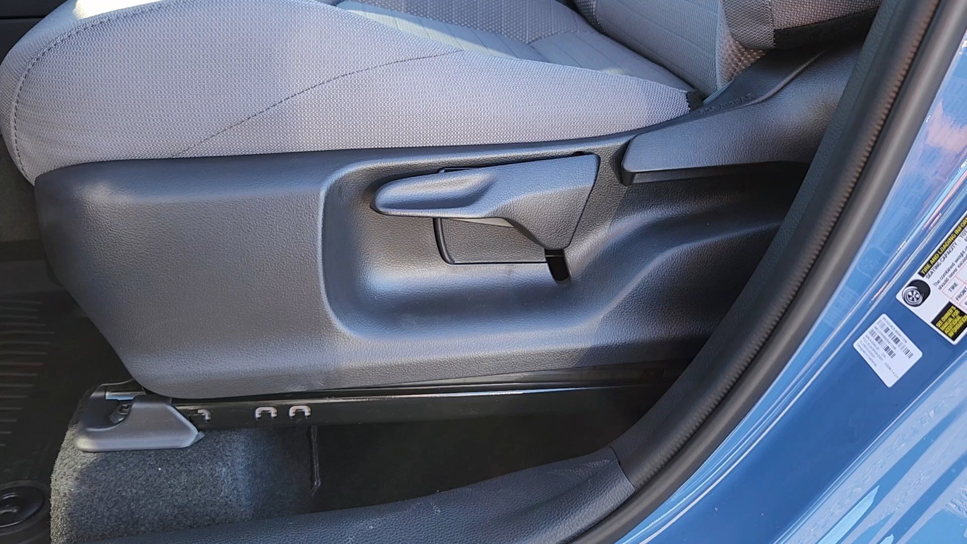 New 2026 Toyota Corolla Cross SE image 8