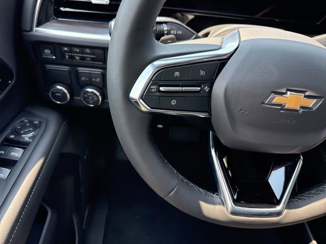 New 2025 Chevrolet Suburban Premier image 24