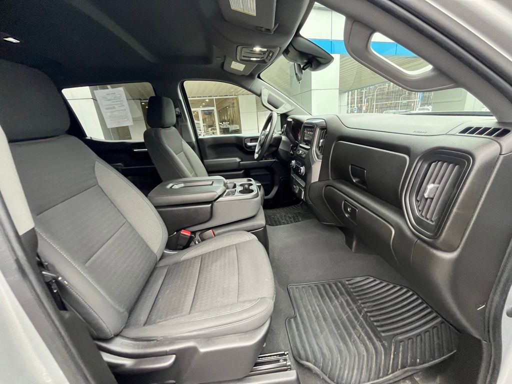 Used 2022 Chevrolet Silverado 1500 Custom AWD/4WD image 17