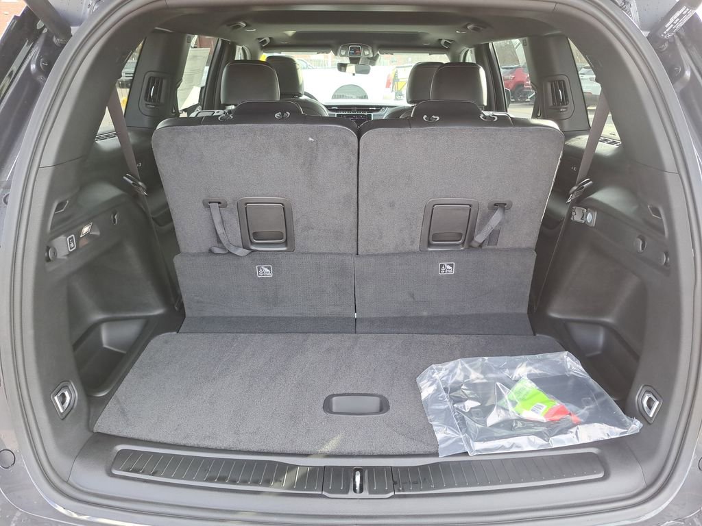 New 2025 Jeep Grand Cherokee L Altitude image 10