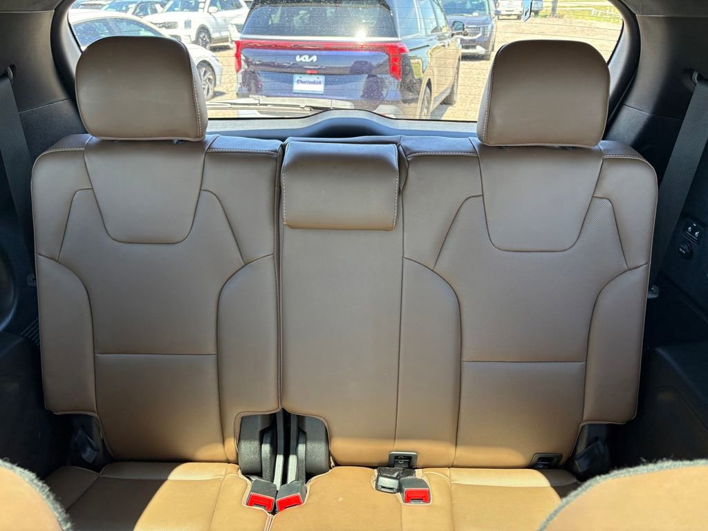Used 2022 Kia Telluride SX w/ SX Prestige Package image 15