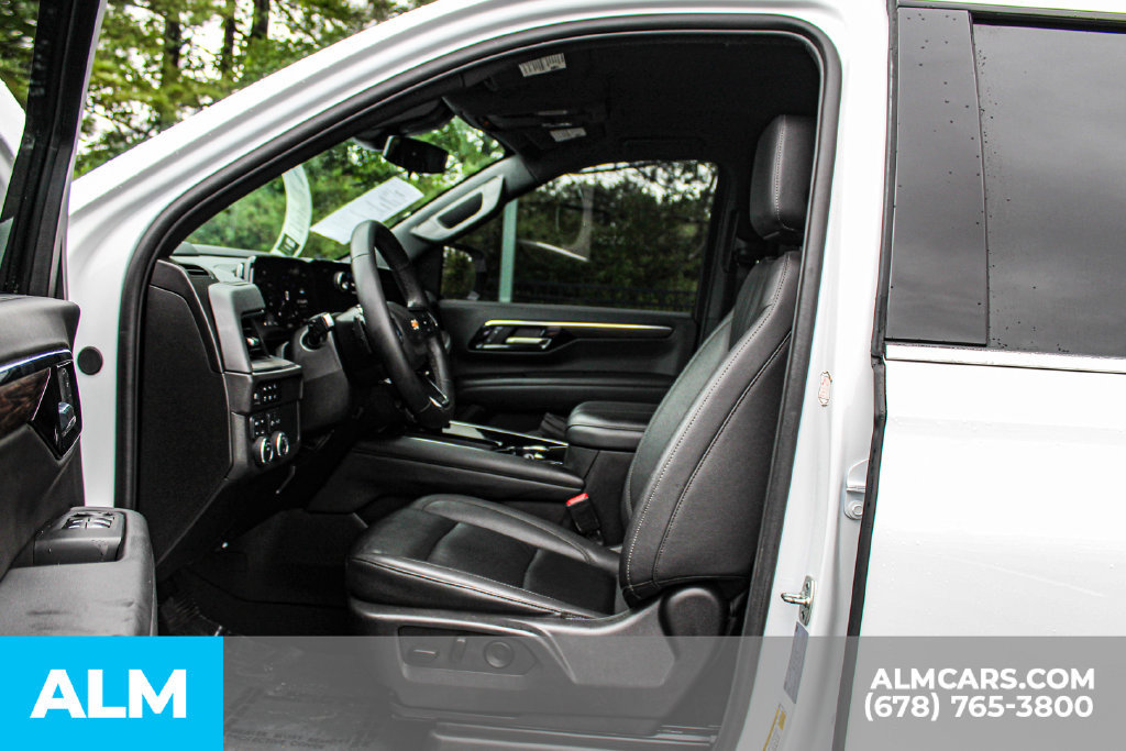 Used 2025 Chevrolet Tahoe LT AWD/4WD image 15