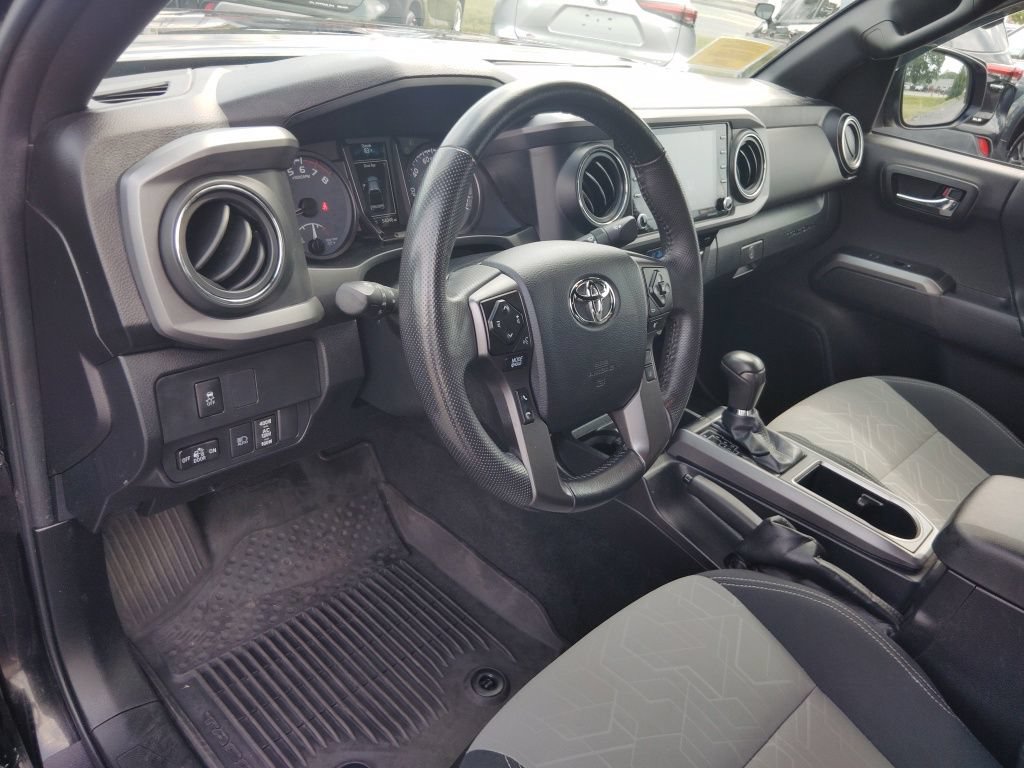 Certified 2023 Toyota Tacoma TRD Off-Road AWD/4WD image 13