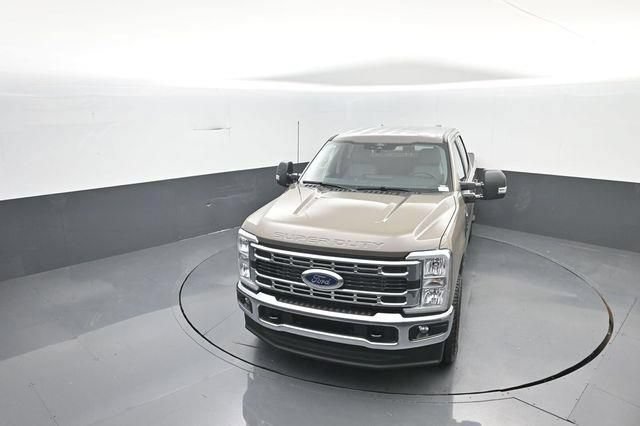New 2026 Ford F250 XLT w/ FX4 Off-Road Package AWD/4WD image 25
