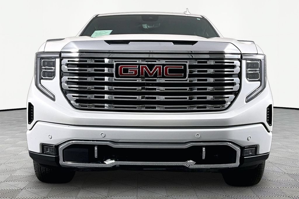 Used 2024 GMC Sierra 1500 Denali AWD/4WD image 2