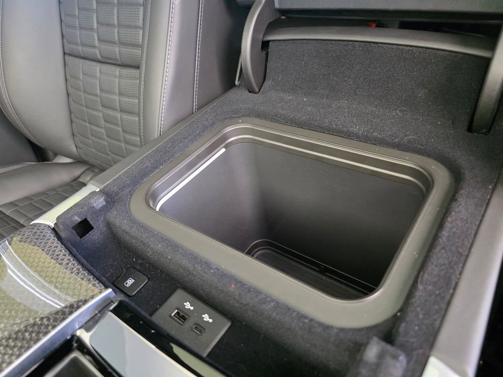 Certified 2026 Cadillac Escalade V w/ LPO, ONYX Package image 41