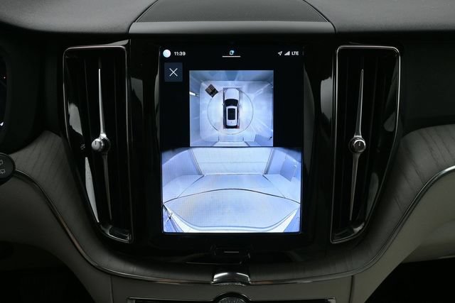 Used 2024 Volvo XC60 B5 Plus w/ Protection Package Premier AWD/4WD image 21