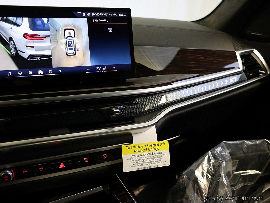 Used 2026 BMW X7 xDrive40i w/ M Sport Package image 25