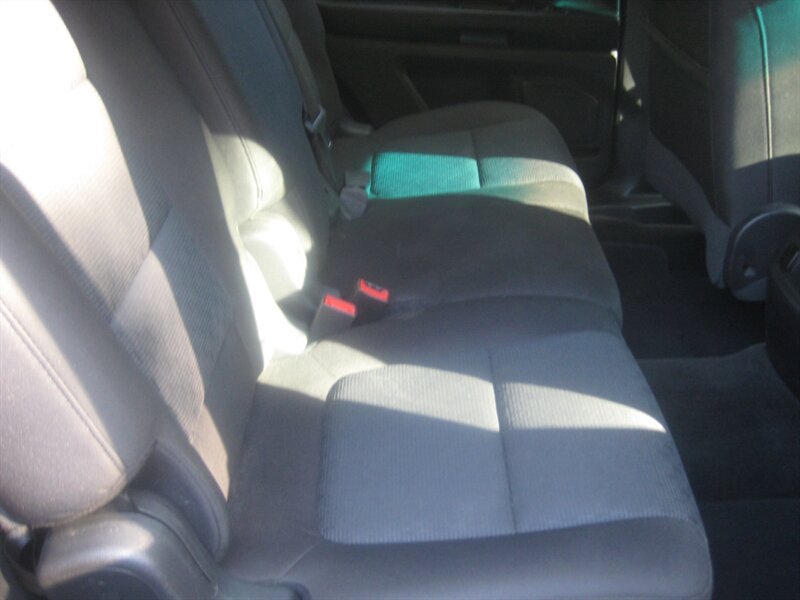 Used 2015 Ford Explorer XLT FWD image 22