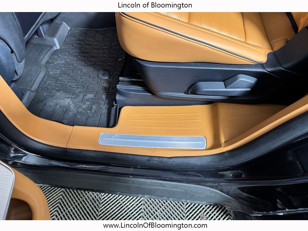 Certified 2025 Lincoln Aviator Black Label w/ Jet Appearance Package image 57