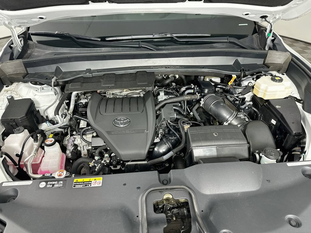 Used 2024 Toyota Grand Highlander AWD Hybrid image 34