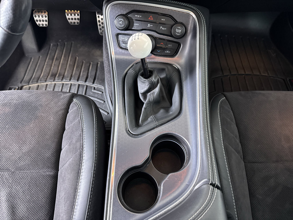 Used 2016 Dodge Challenger SRT w/ Technology Group image 21