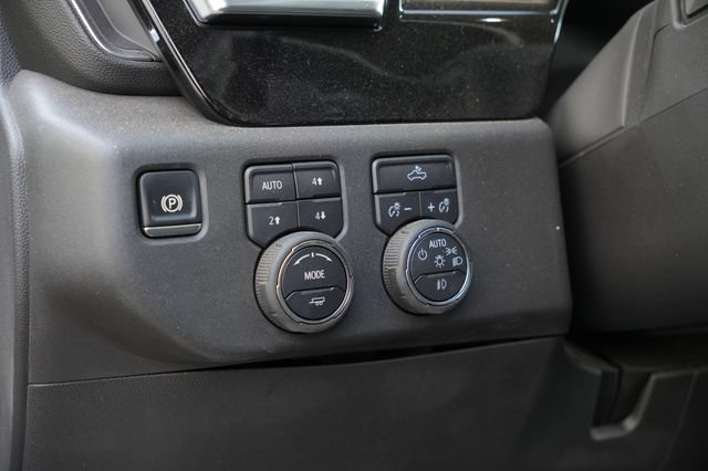 Used 2025 Chevrolet Silverado 1500 LT Trail Boss w/ Convenience Package II AWD/4WD image 14