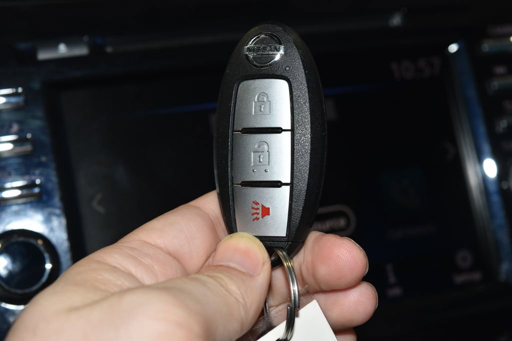 Used 2021 Nissan Murano S AWD/4WD image 16