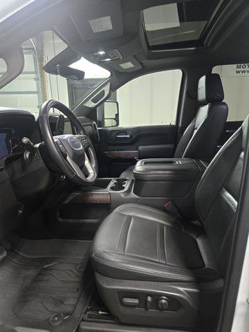 Certified 2022 GMC Sierra 3500 Denali w/ Denali Ultimate Package AWD/4WD image 10