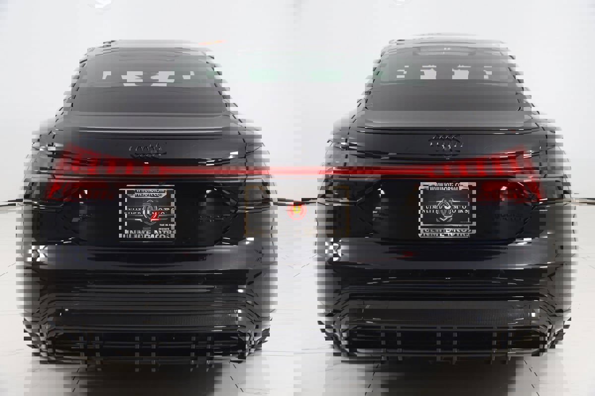 Used 2024 Audi RS e-tron GT w/ Carbon Performance Package image 94