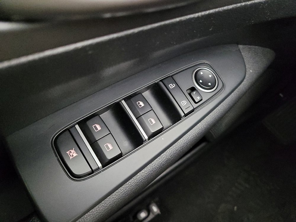 Used 2021 Kia Forte LXS FWD image 27