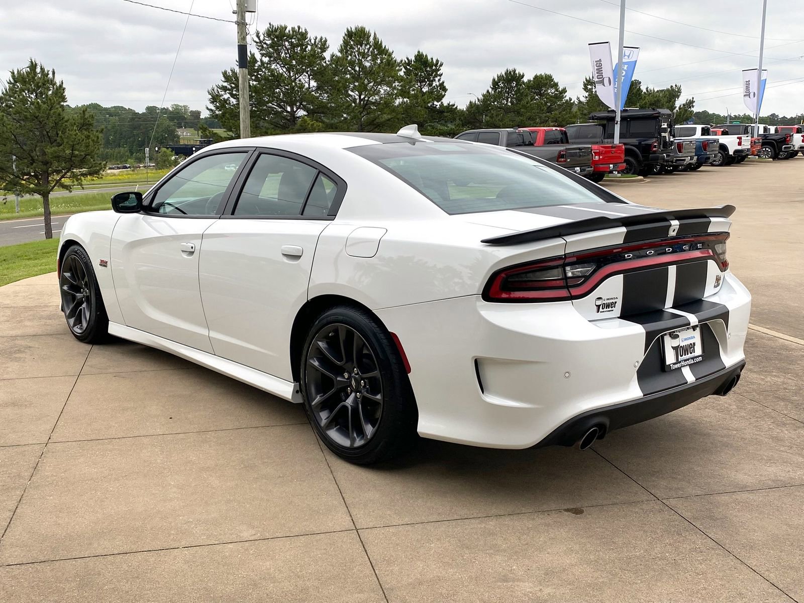 Used 2023 Dodge Charger Scat Pack w/ Plus Group RWD image 4