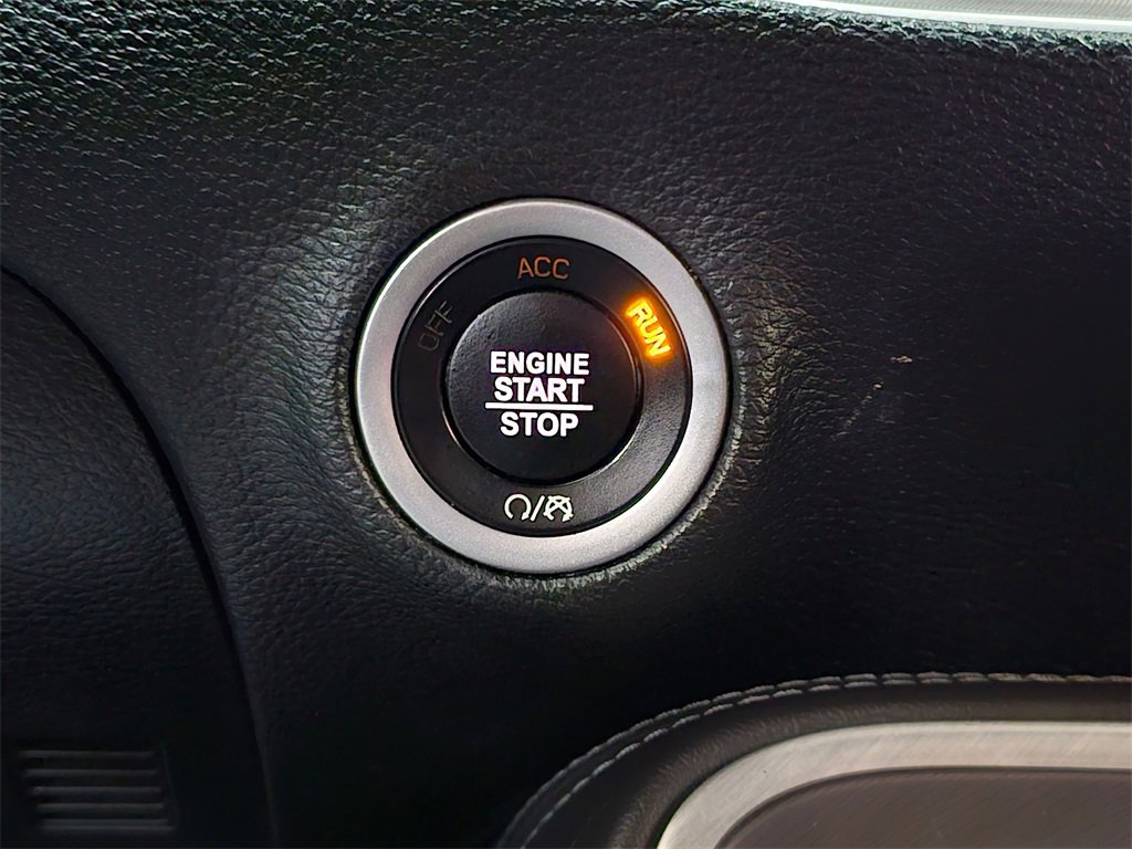 Used 2020 Dodge Challenger SXT w/ Driver Convenience Group image 33