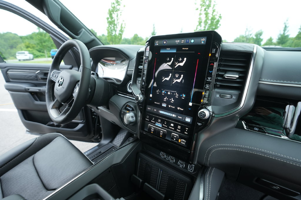 New 2026 RAM 1500 Limited AWD/4WD image 39