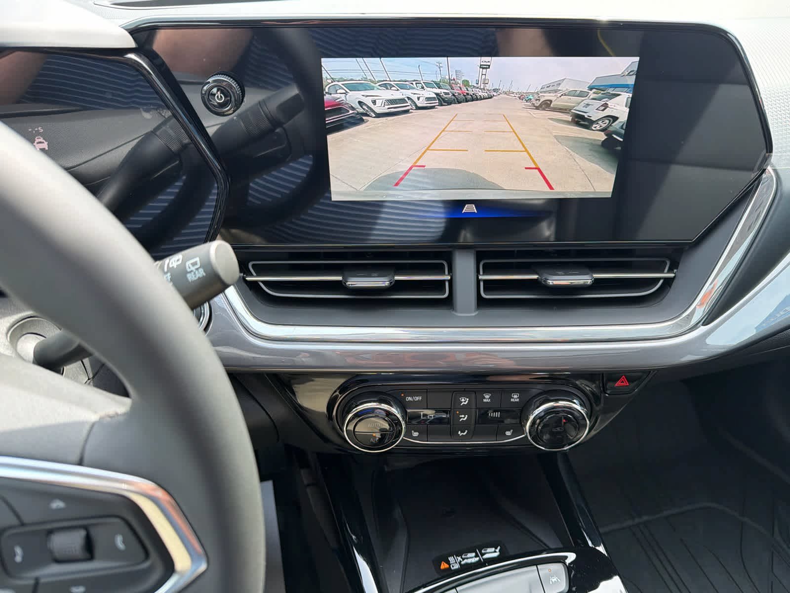 New 2026 Chevrolet Trax ACTIV w/ Sunroof Package FWD image 23