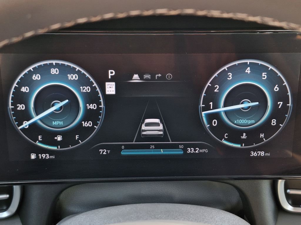 New 2025 Hyundai Elantra SEL image 17