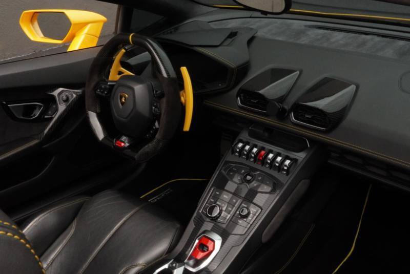 Used 2016 Lamborghini Huracan LP 610-4 AWD/4WD image 39