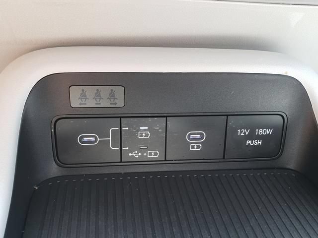 Certified 2024 Hyundai Kona SEL AWD/4WD image 30
