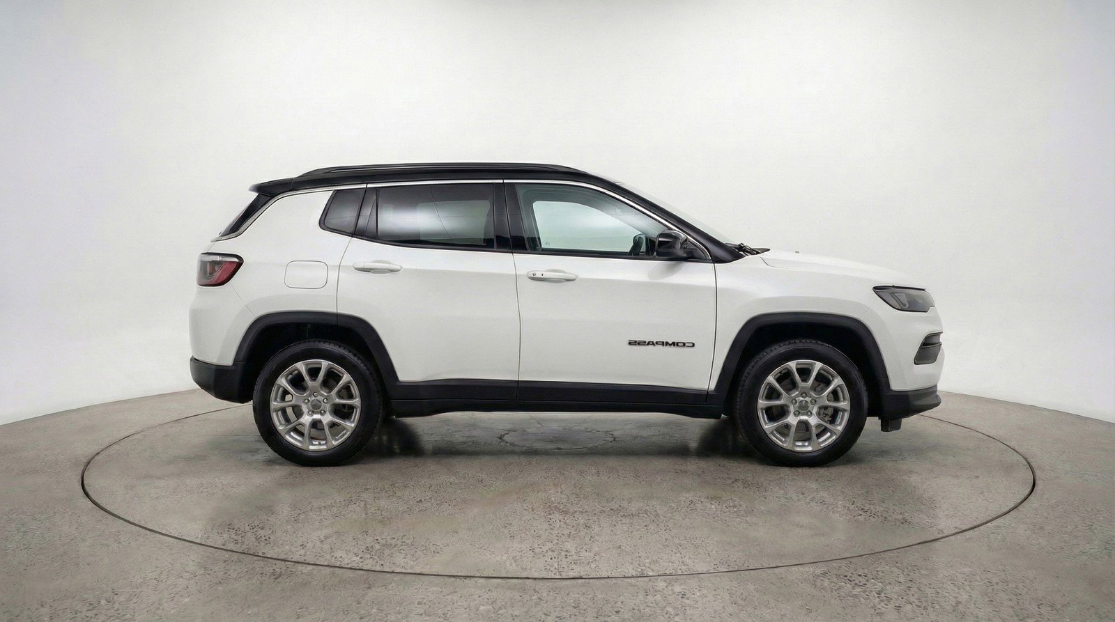 Used 2025 Jeep Compass Limited AWD/4WD image 11