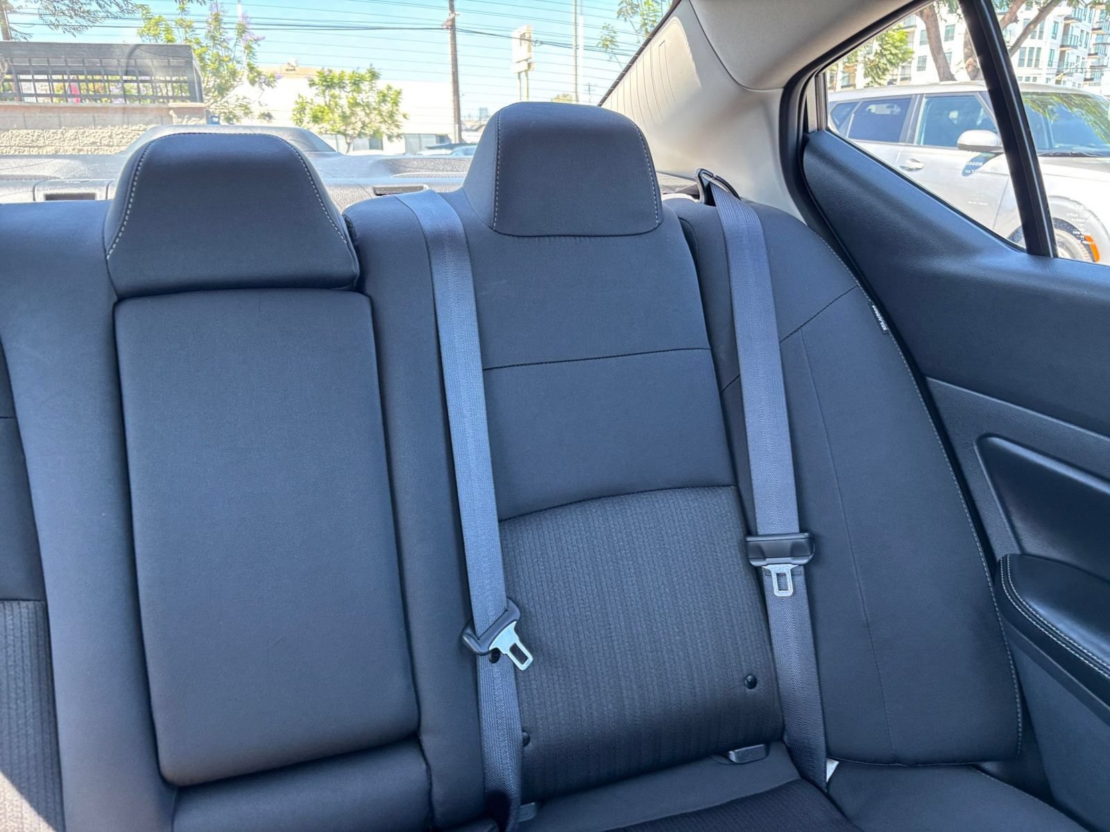 Used 2025 Nissan Altima 2.5 SV FWD image 38