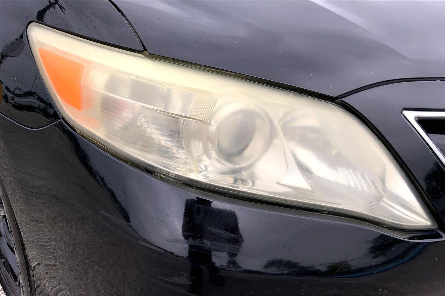 Used 2011 Toyota Camry LE FWD image 25