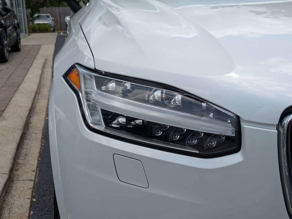 Certified 2023 Volvo XC90 T8 Ultimate w/ Protection Package Premier AWD/4WD image 10