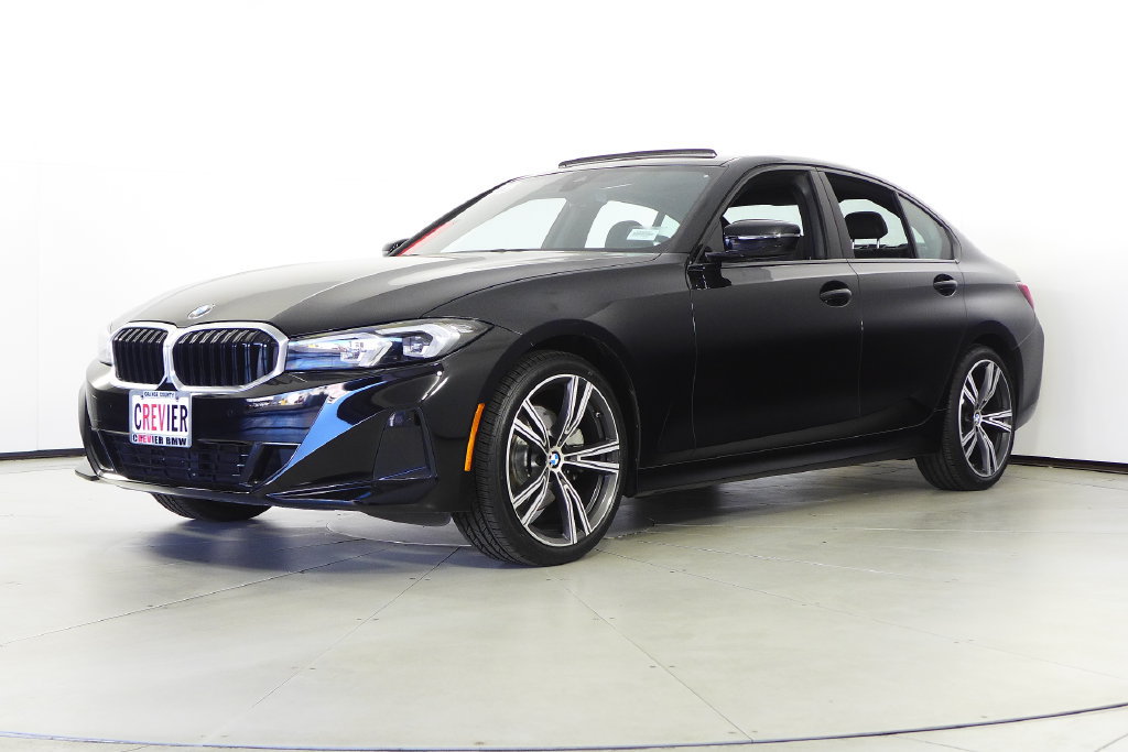 Used 2023 BMW 330i Sedan w/ Driving Assistance Package RWD image 2