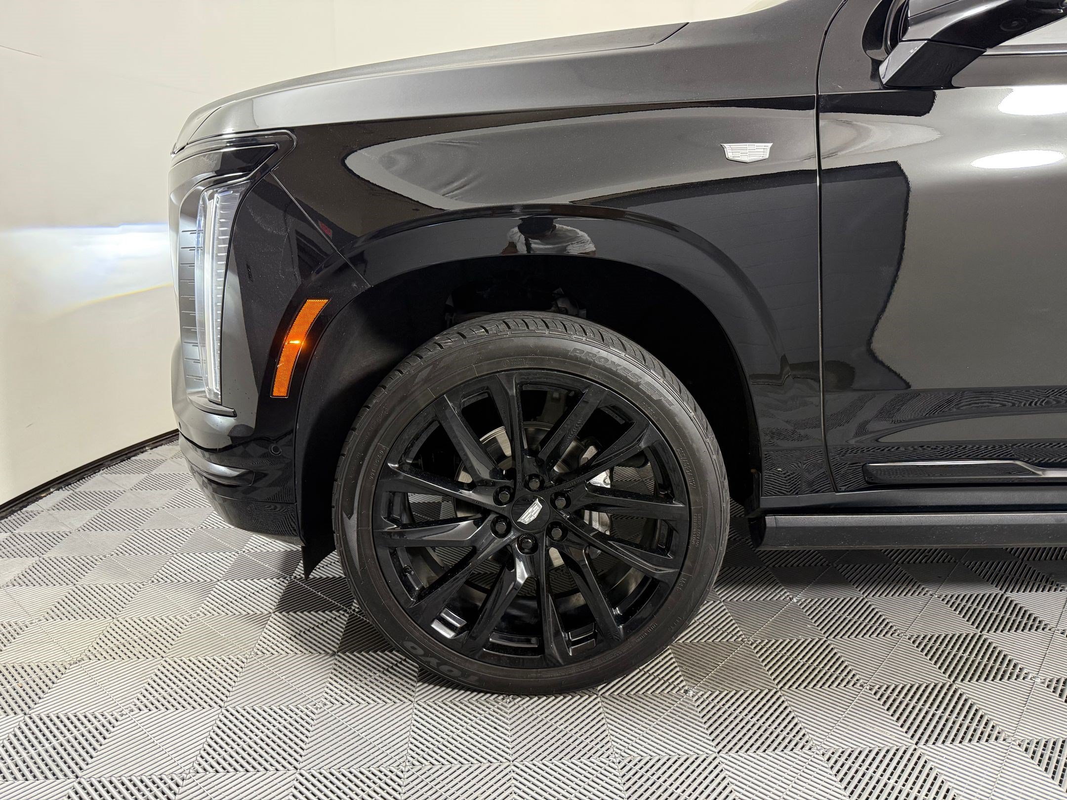 Used 2025 Cadillac Escalade Sport Platinum AWD/4WD image 12